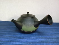 常滑焼 緑彩印籠蓋急須