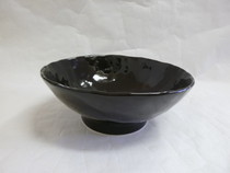 美濃焼 黒釉手びねりめん鉢